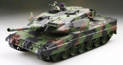 Танк VSTANK PRO German Leopard 2 A5 NATO 1:24 IR (RTR Version) A02103828 камуфляж